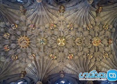 معماری کلیسای سنت گیلز، شکوه و عظمتی بی بدیل در اروپا