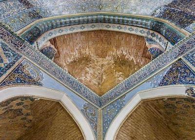 مسجد کبود، نگین فیروزه ای تاریخ ایران