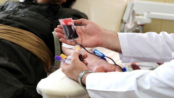 مردم برای اهدای خون به مراکز انتقال خون مراجعه نمایند